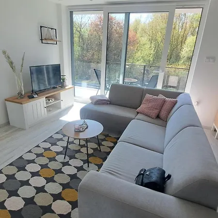 Gebri Day Apartment *